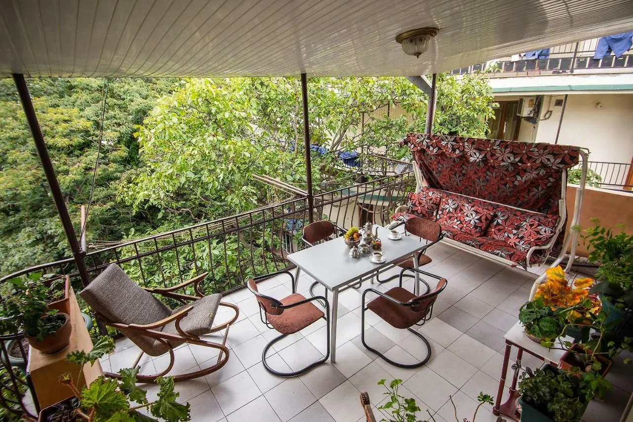 ***  Lia'S Guest House Тбилиси Грузия